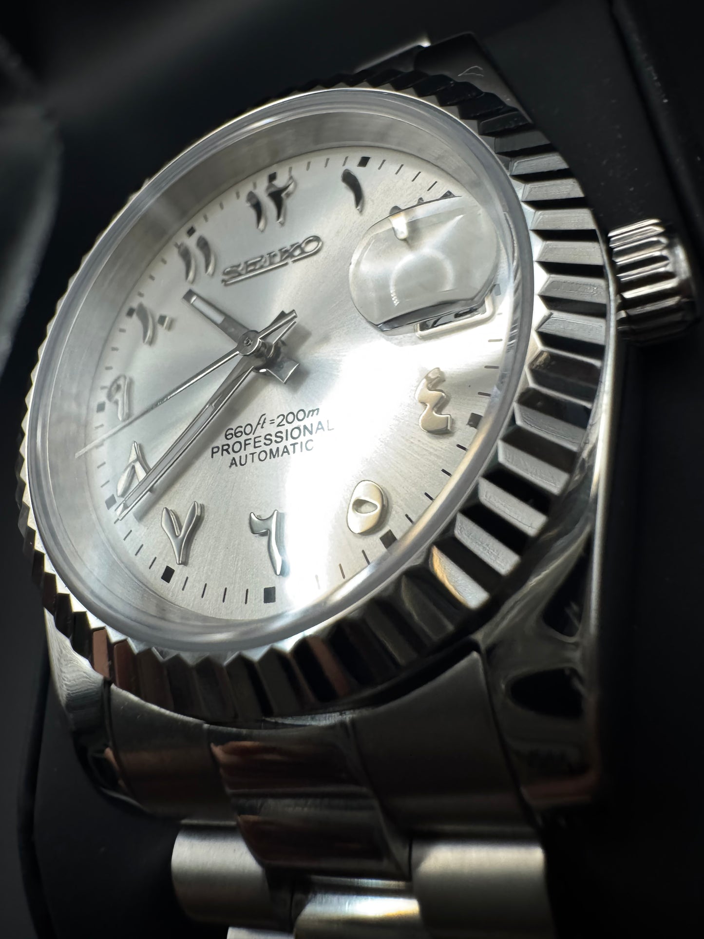 Metallic Silver - Arabic Seiko Dial - SeyaWatches